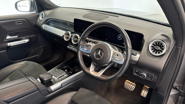 Mercedes-Benz GLB 200 AMG Line Premium 5dr 7G-Tronic Petrol Estate